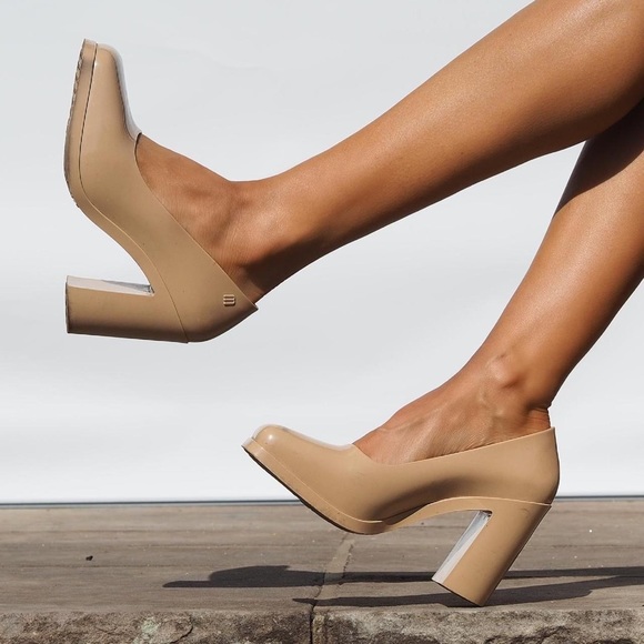 CHUNKY NUDE SQUARE TOE MELISSA HEELS - Picture 2 of 4